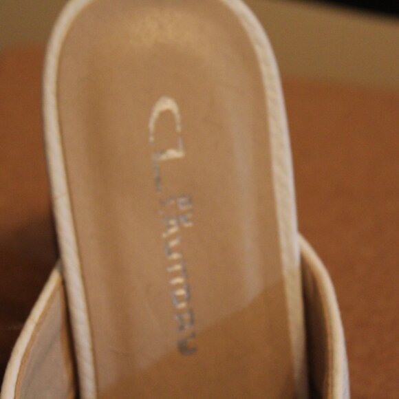 Chinese Laundry CL Slip On Mule W7 Slides/Silver studs White - Picture 2 of 9